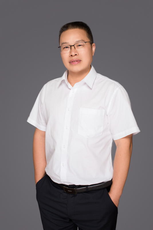 杨玉贵  数学教师