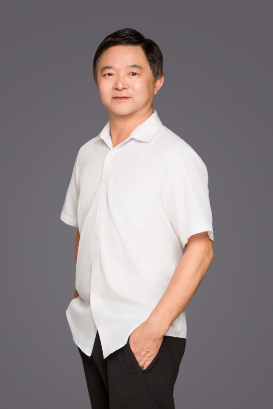 但家荣 政治老师