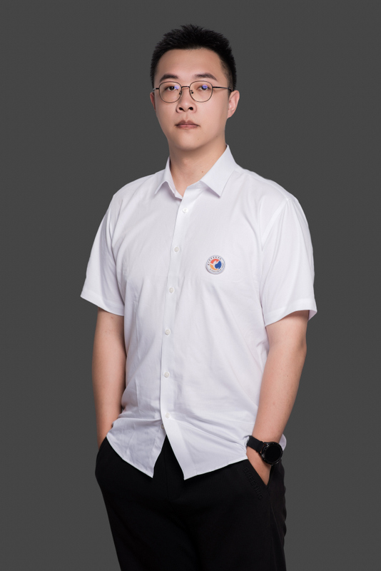 唐川洋  语文教师