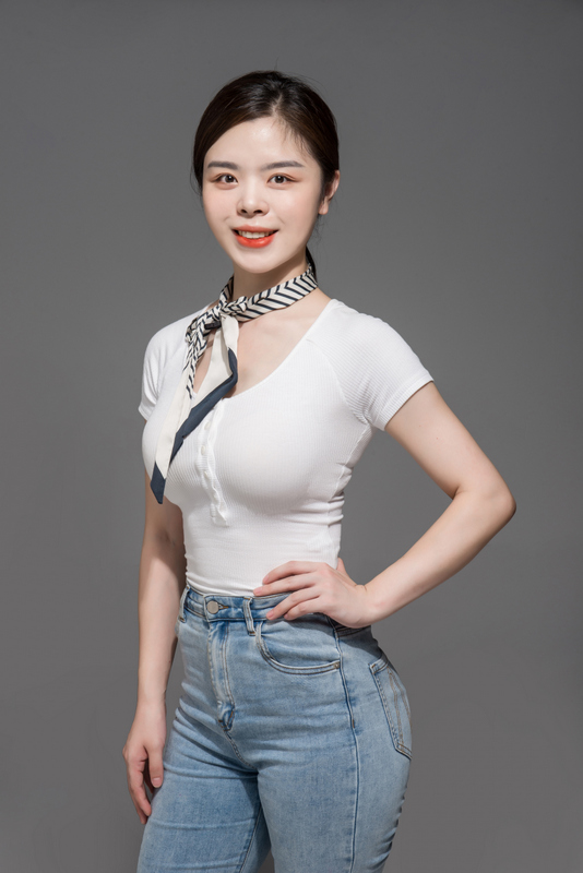 陶佳林 英语教师