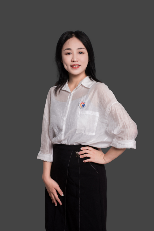 张锐  语文老师