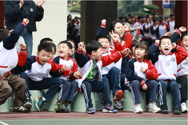 燃爆全场！“家超”“师超”“班超”，你 pick 哪一个？