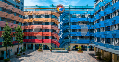 教学楼正面